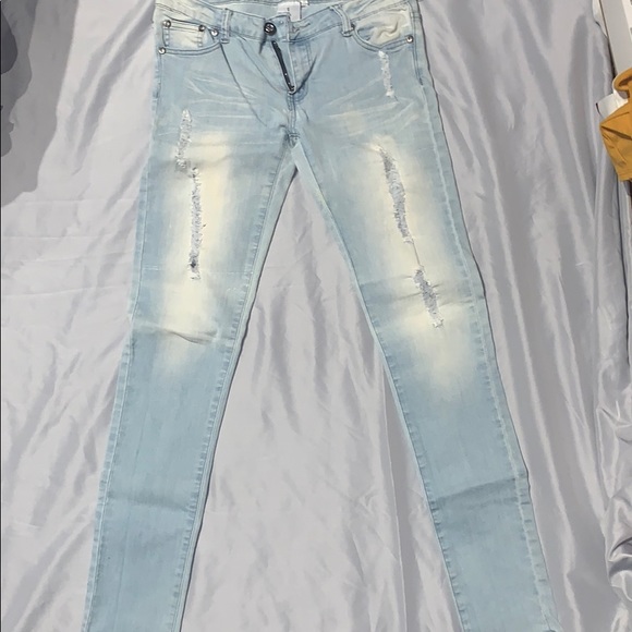 Jeans - Picture 3 of 4